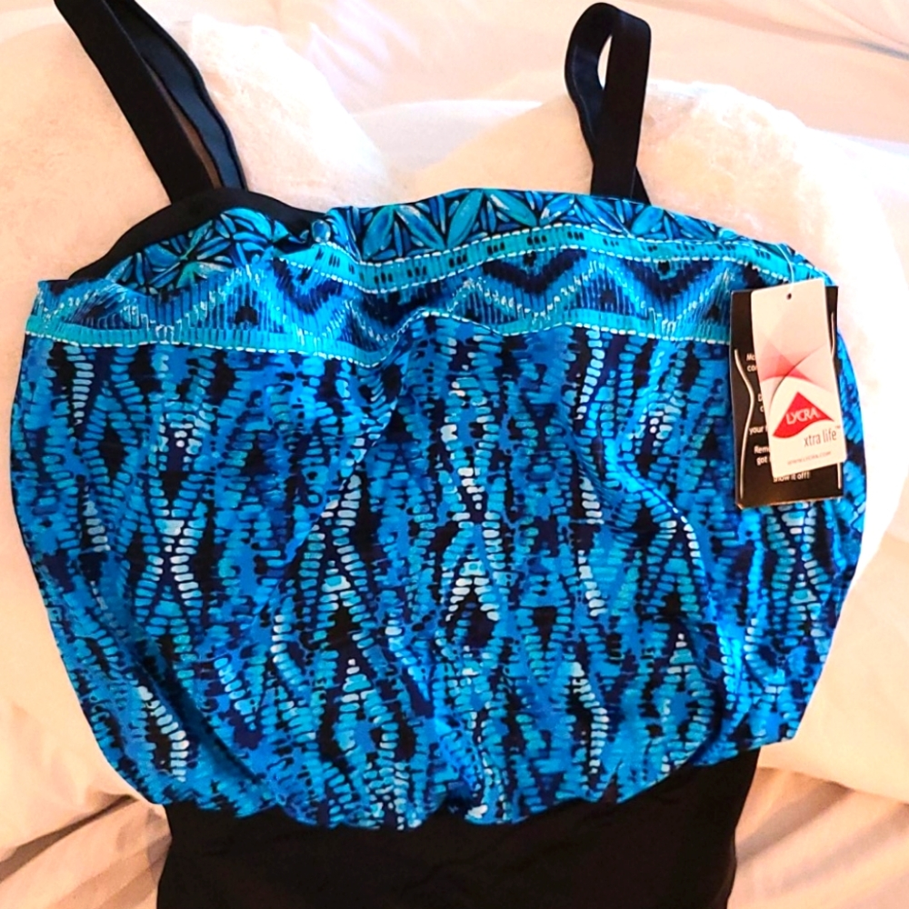 NWOT Maxine Miracle Slim Swimsuit